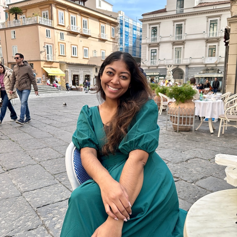 Meet your Posher, Saima